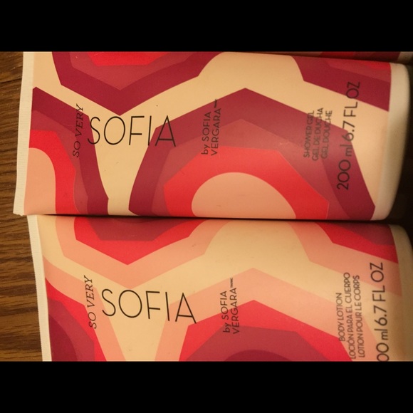 AVON SO VERY SOFIA by SOFIA VERGARA - Picture 2 of 2